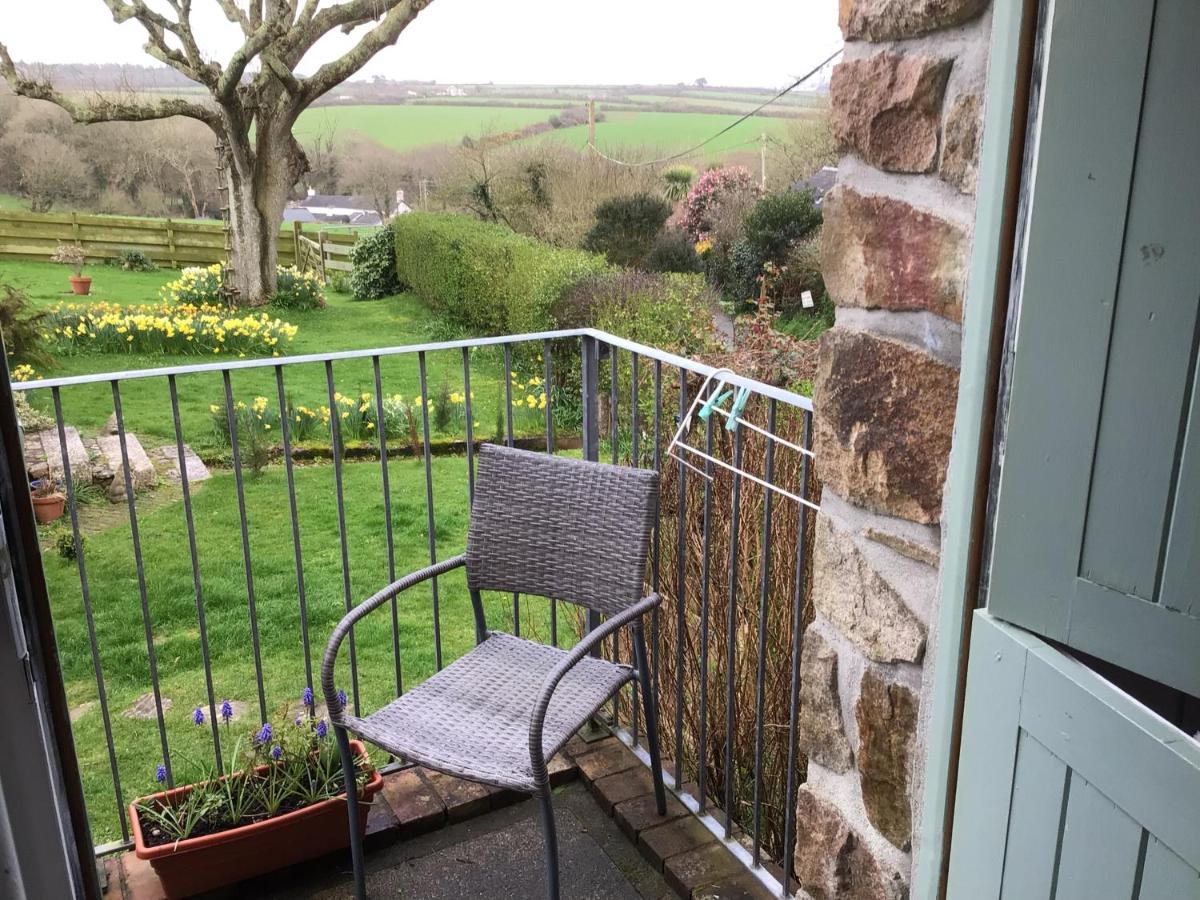 Cozy Camborne Studio Retreat With Two Single Beds 外观 照片